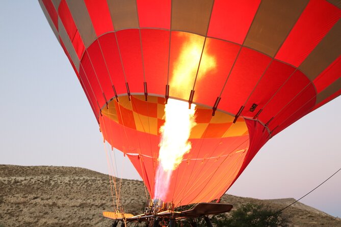 Cappadocia Hot Air Balloon Tour Sunrise With Breakfast - Landing near the plan: getting your position right
