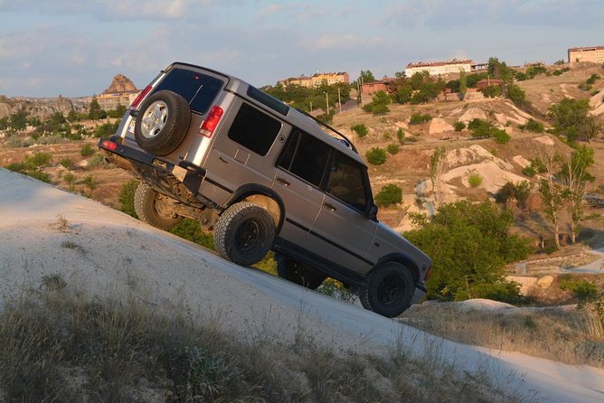 Cappadocia Jeep Safari with Hot Air Balloon Watch at Sunrise - Stop 2: Aydin Kiragan Tepesi and the Shock of Nearly 100 Balloons