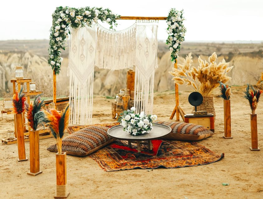 Cappadocia: Love Valley Proposal Service with Transfers - Treats included: small comfort before and after the big ask