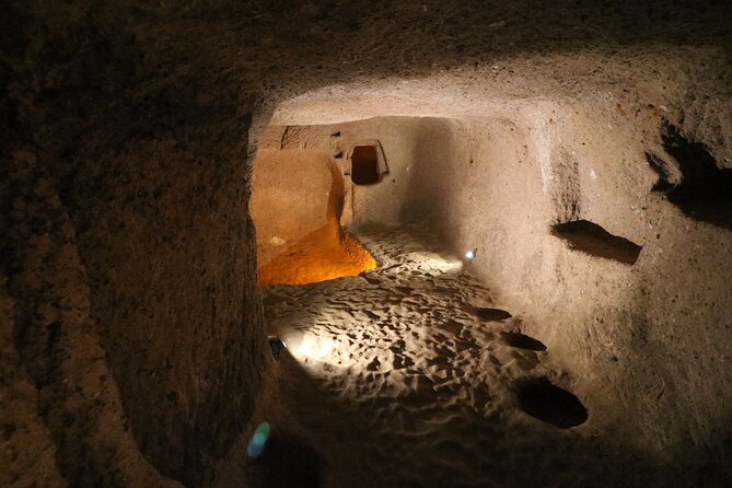 Cappadocia Mix Tour and Hiking - Uchisar Castle: Peak Views With Extra Admission to Plan For