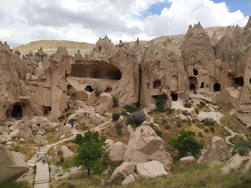 Cappadocia Mix Tour: Highlights of Green & Red Tour - Devrent Valley Camel Rock and the Shape-Spotting Moment