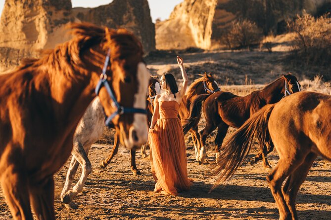 Cappadocia Photo Shoot (Cappadocia Photographer) - Stop 1: Peri Bacalari and the Balloon Take-Off Moment
