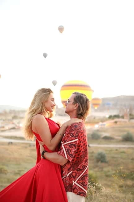 Cappadocia: Photoshooting with Flying Dresses - Key Points to Know Before You Go