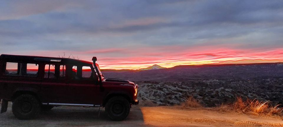 Cappadocia: Private Jeep Tour with Sunrise or Sunset Options - Sunrise, Daytime, or Sunset: How Timing Changes the Feel
