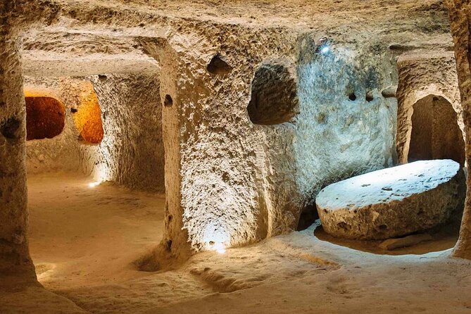 Cappadocia Red & Green Tour in One Day Guided By A Local Expert - Kaymaklı Underground City: the coolest part of the day