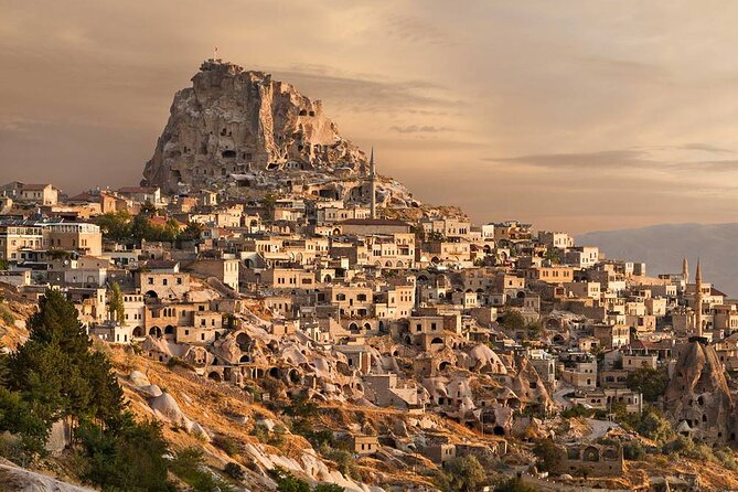 Cappadocia Red & Green Tour in One Day Guided By A Local Expert - Avanos: lunch plus an art-craft side of Cappadocia