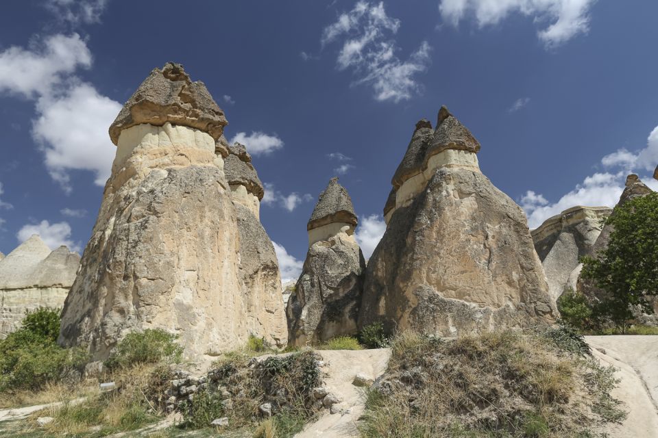 Cappadocia: Red Tour and Sunrise Balloon Tour - Sunrise balloon: what it feels like to meet first light at 2,000 feet