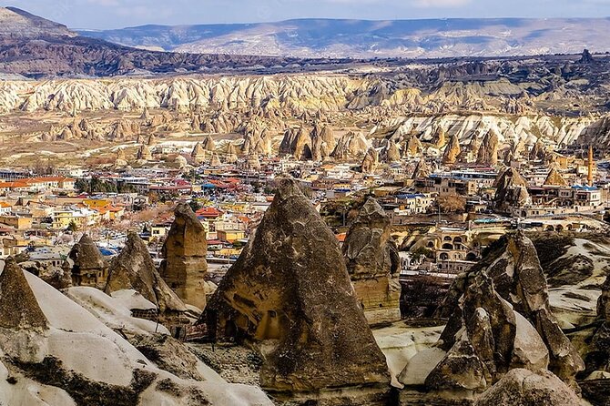 Cappadocia Red Tour: Full-Day Guided Tour with Lunch - Uçhisar viewpoint stop: old castle views and photo time