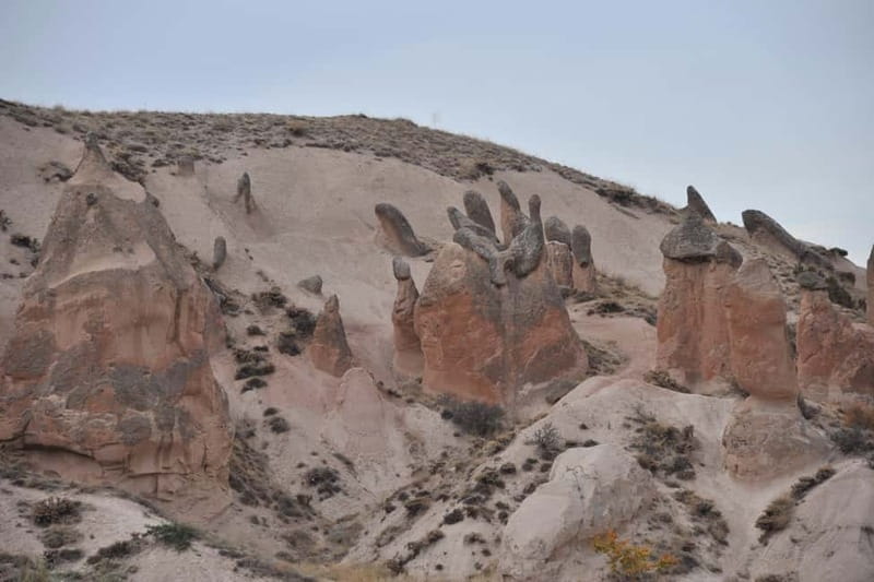 Cappadocia: Red Tour with Guide,Lunch&Entrance Fee(optional) - Uçhisar Castle first: get your bearings fast