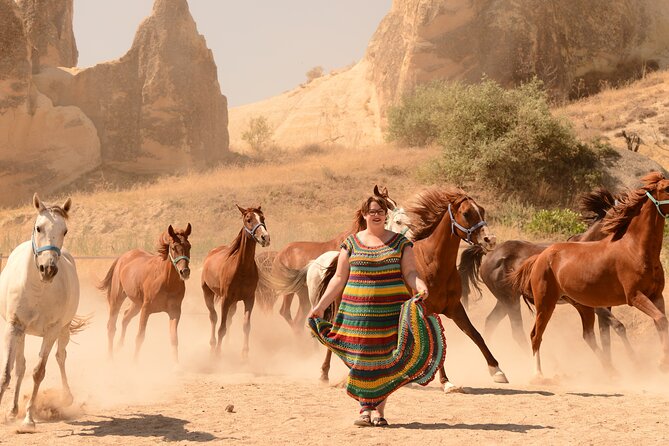 Cappadocia Running Horses Photoshoot with Private Pickup - Small details that can change the look: hats and makeup