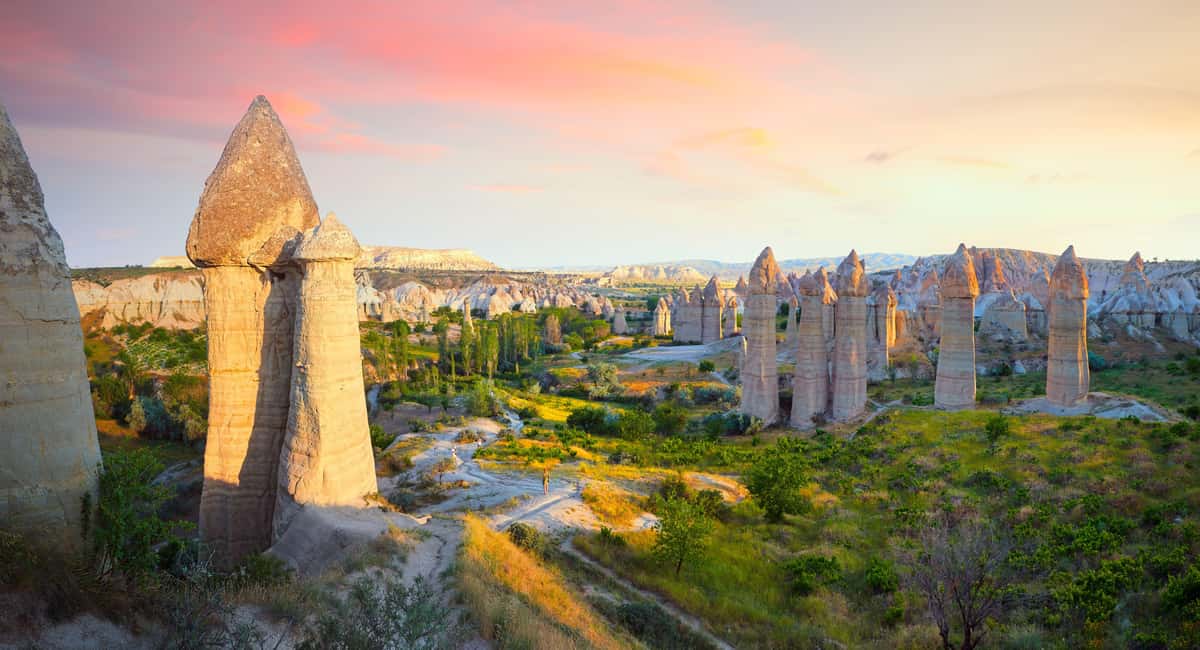 Cappadocia: Running or Hiking Experience with a Local Guide - What your 2 hours feel like: pace, views, and trail texture