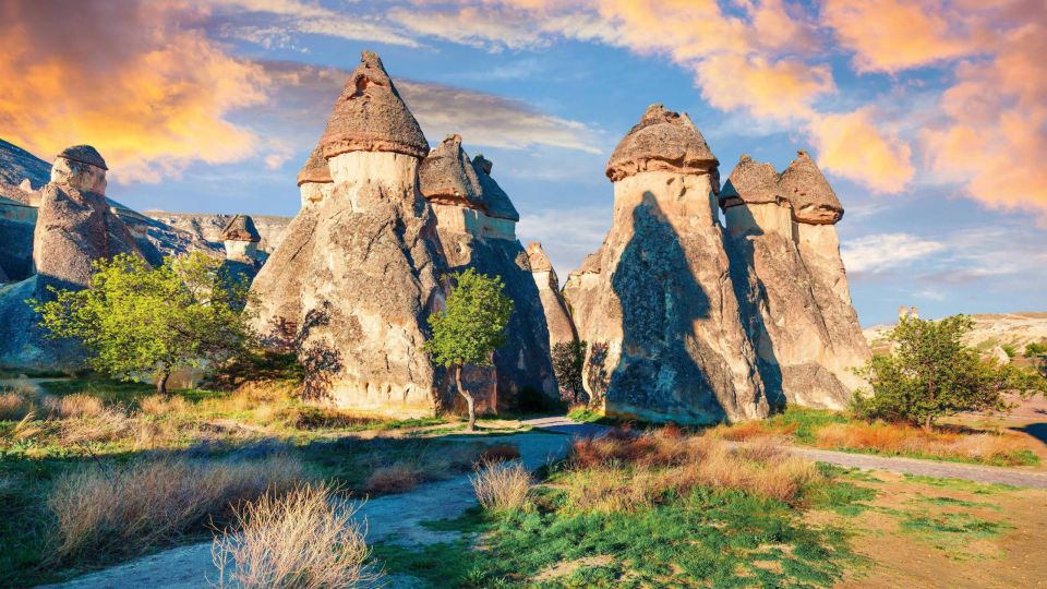 Cappadocia: Small Group Guided Full-Day Red Tour with Lunch - Göreme Open Air Museum: rock churches, fresco talk, and monastery clues