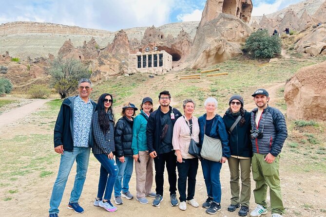 Cappadocia Tour (Red Tour with Lunch and Guide) - Getting picked up and moving by minibus