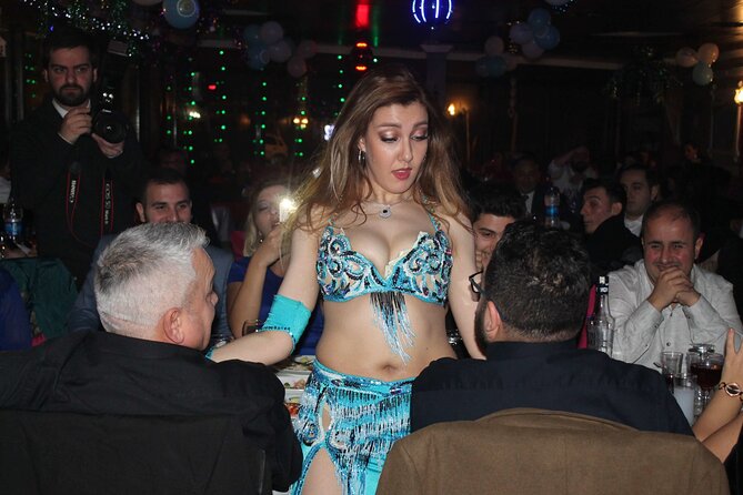 Cappadocia Turkish Night With Unlimited Drinks And Dinner - What the 4-Hour Format Feels Like: Audience Energy Matters