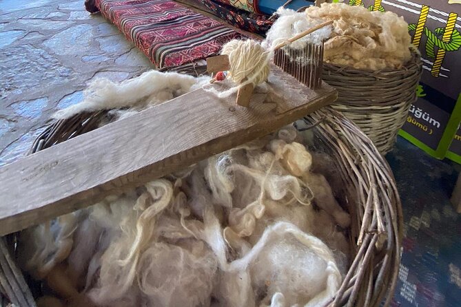 Carpet Weaving Art Lessons & Experience - Buying your carpet: what to expect and how to make it a good purchase