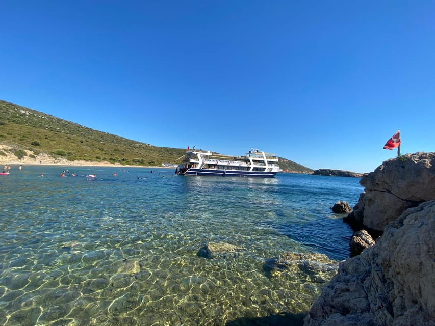 Cesme: Islands and Bays Boat Trip with BBQ Lunch - Getting there: Çeşme meetings and optional hotel pickup