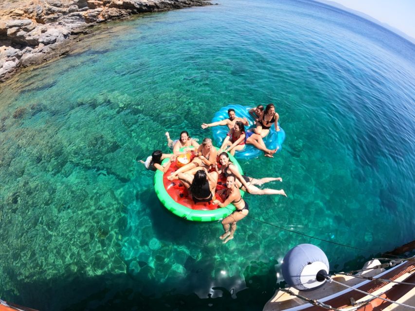 Cesme: Small Group Boat Tour with Open Buffet Lunch - How the Day Flows: From Port Views to Multiple Anchor Swims