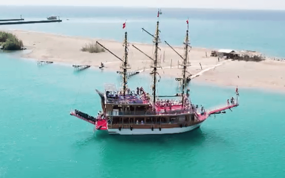 City of Side Boat Tour With Lunch And Soft Drinks - A 5-Hour Sea Break From Side: What the Boat Actually Delivers
