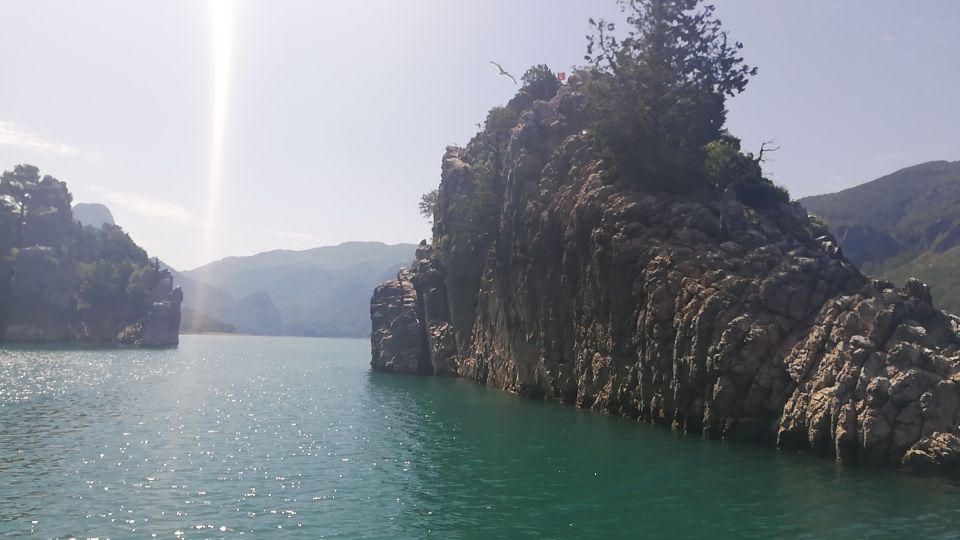 City of Side: Green Canyon Boat Tour with Lunch and Drinks - Transportation and guidance: what can vary from day to day