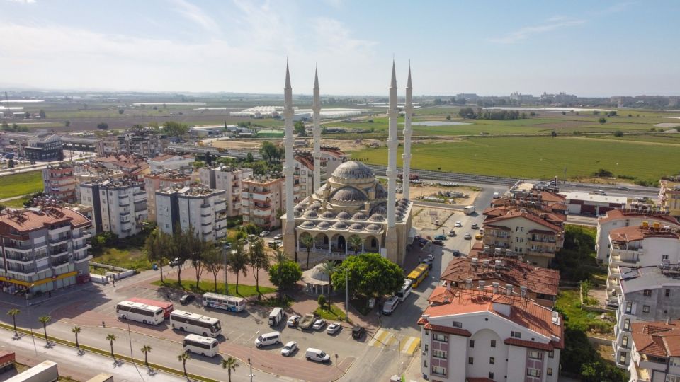 City of Side: Green Lake Boat and Cabrio Bus Tour - Manavgat Waterfall Stop: Short and Optional-Feeling