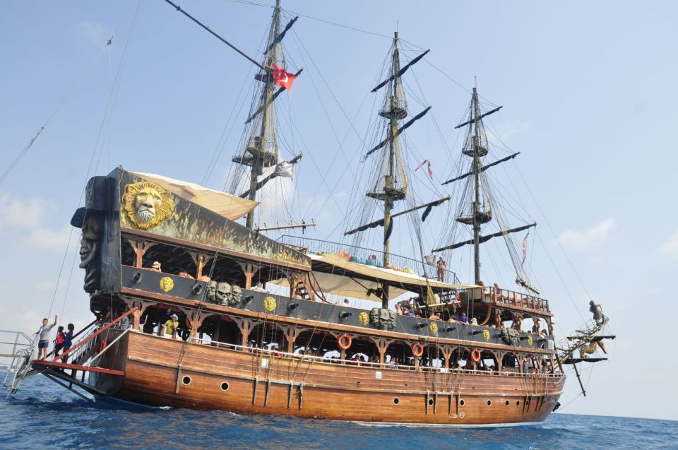 City of Side: Manavgat River Boat Lunch Cruise & Bazaar Tour - The public bazaar: how to shop and not feel overwhelmed