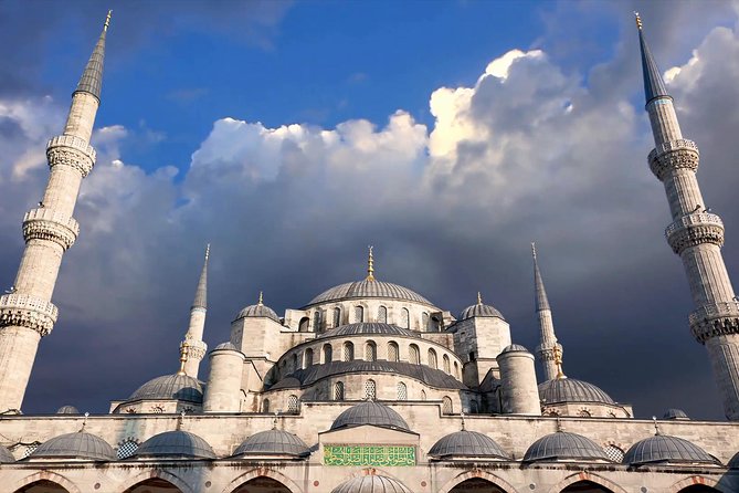 Classic Istanbul Tour Blue Mosque, Hippodrome, Hagia Sophia and Topkapi Palace - Caferaga Medresesi and Soğukçeşme Sokağı: slower moments near the action