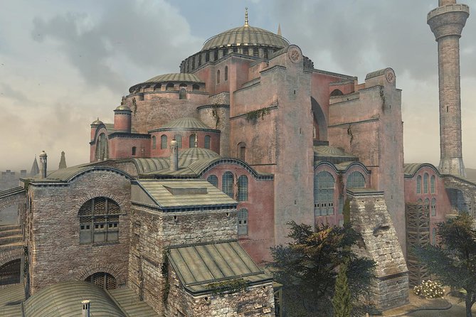 Classic Istanbul Tour Blue Mosque, Hippodrome, Hagia Sophia and Topkapi Palace - Blue Mosque: a must-see building that still works