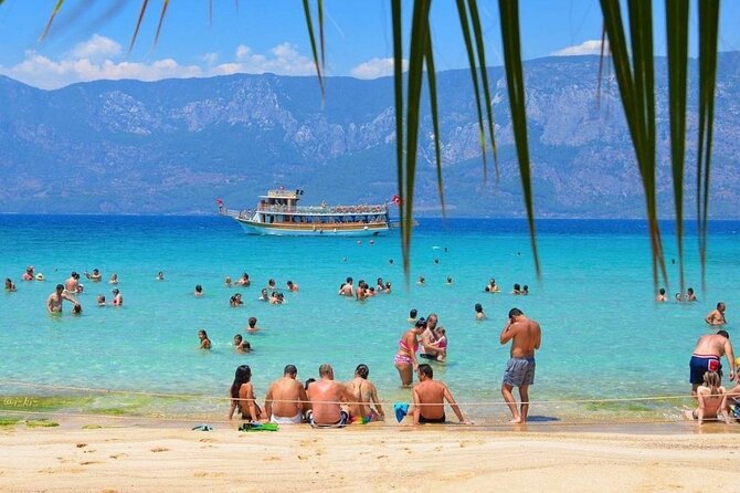Cleopatra Island Boat Trip From Marmaris With Lunch and Drinks - From Marmaris to Camlı: the smooth start