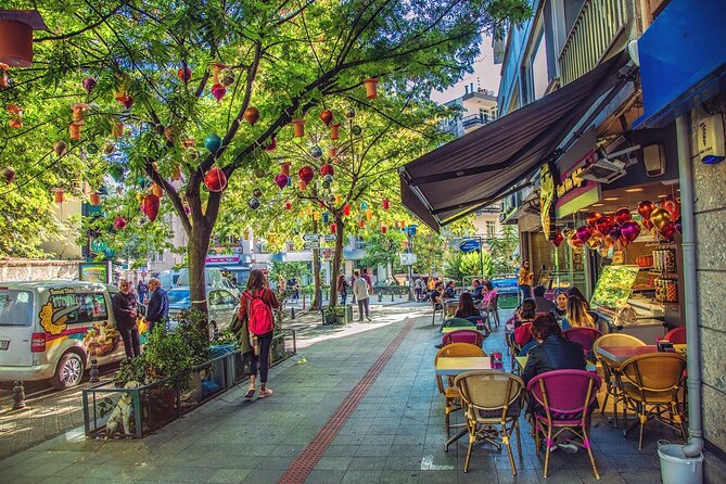 Cross the Bosphorus & Explore Istanbul’s Asian Side Like a Local - Kanlıca Color Houses and Kadıköy: Local Neighborhood Time Without the Homework