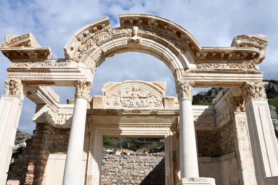 Daily Ephesus&Pamukkale Tour from Istanbul by Return Flight - Flight-first planning: why this itinerary works