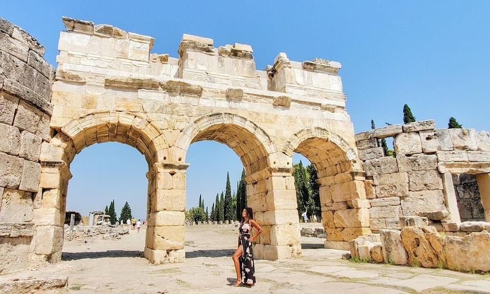 Daily Pamukkale tour from Istanbul (by plane) - Getting picked up in Istanbul (and actually finding your driver)