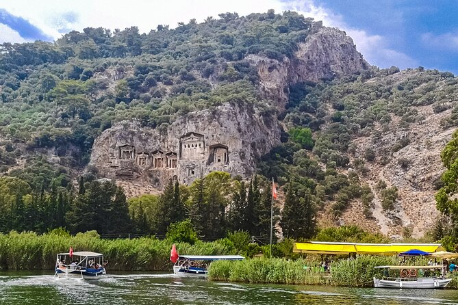 Dalyan Bus Trip to Caunos, Turtle Beach and Sultaniye Mud Bath from Marmaris - Koycegiz Lake: the boat ride that makes the route feel special