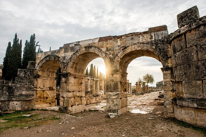 Day Tour to Pamukkale from/to Istanbul - 5:30am pickup and airport transfers: the part that makes or breaks the day