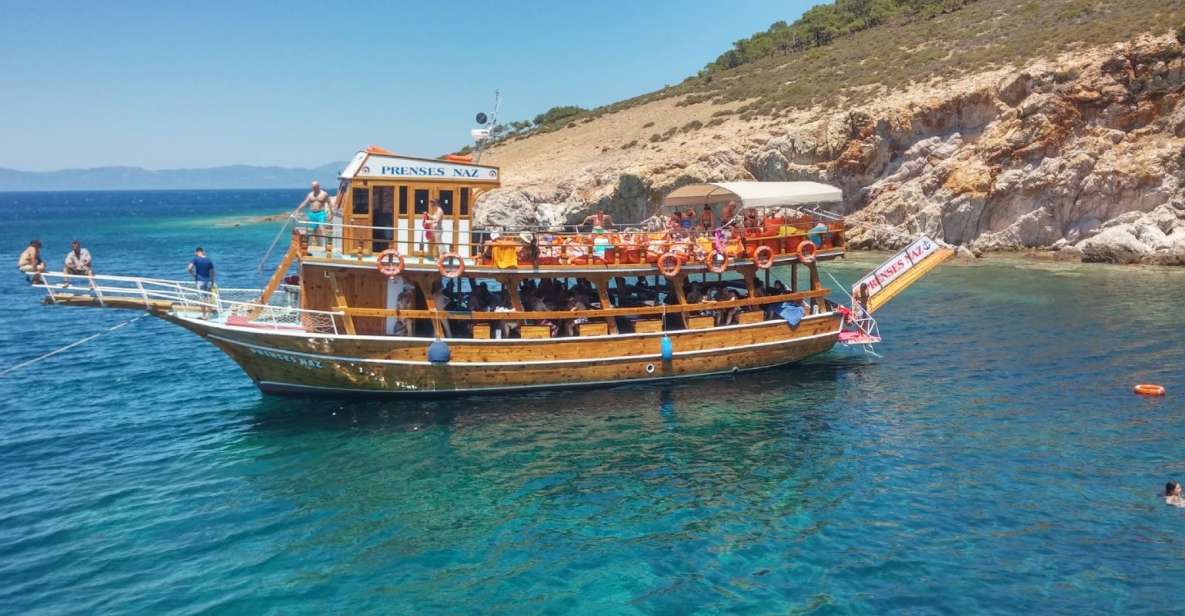 Didim/Altinkum: Lazy Day Boat Trip w/BBQ Lunch - The Boat Experience: Lounges, Indoor Space, and a Laid-Back Pace