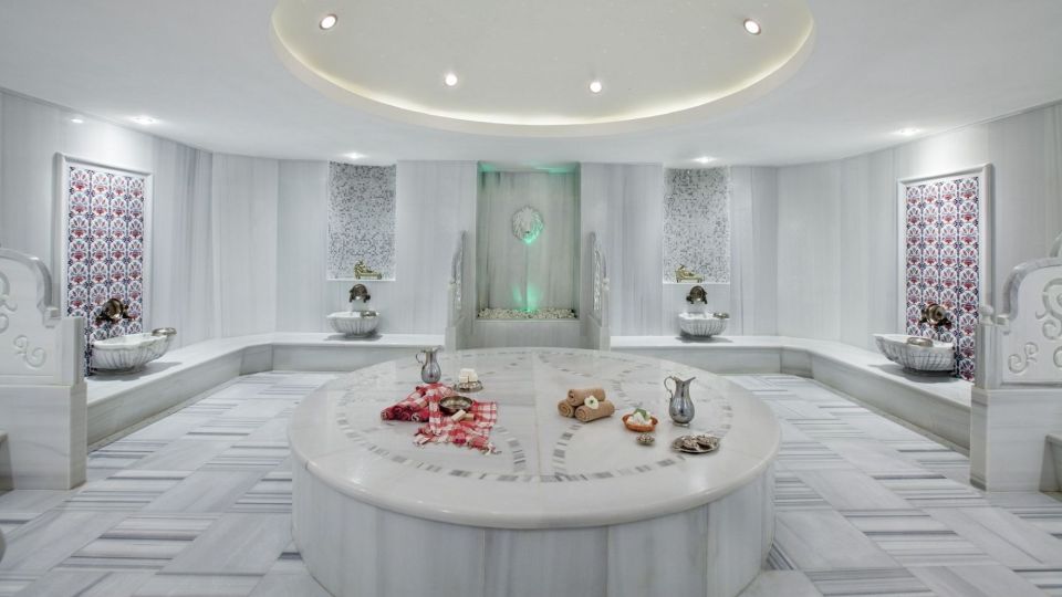 Didim: Traditional Turkish Bath Experience w/ Hotel Transfer - Inside the hammam: sauna room and hot-stone marbles