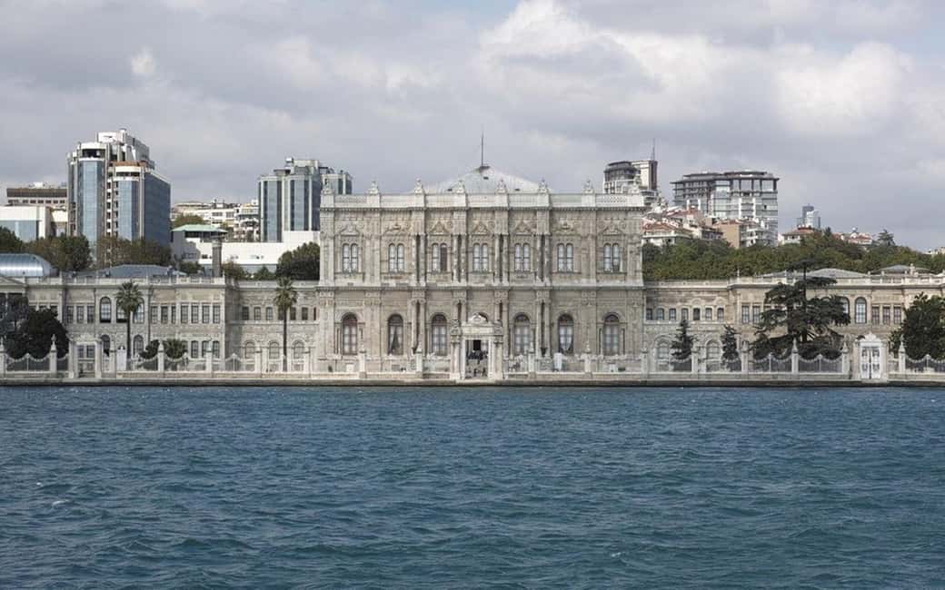 Discover Istanbul Tour: Hagia Sophia to Bosphorus Views - Grand Bazaar and Galata Tower: Shopping Energy and a View Shot