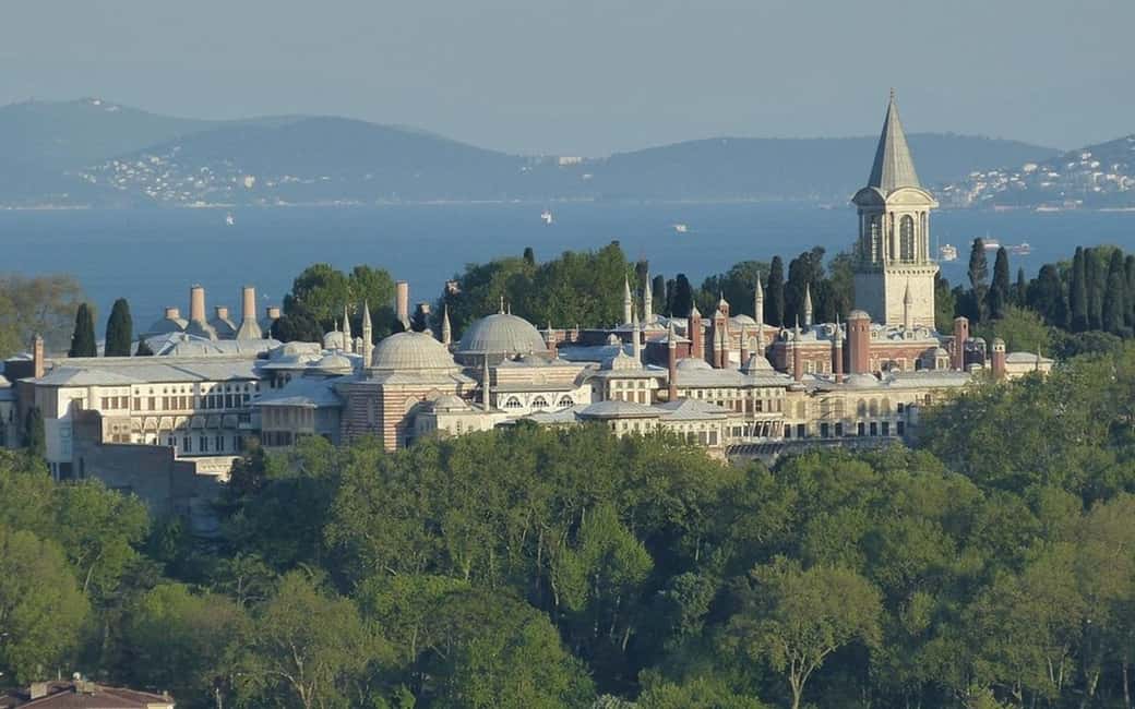 Discover Istanbul Tour: Hagia Sophia to Bosphorus Views - Bosphorus Bridge Views: The Payoff at the End