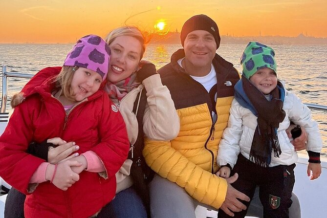 Dolmabahçe Palace and Sunset Tour on Luxury Yacht - Timing and duration: making the 5-hour plan work in Istanbul