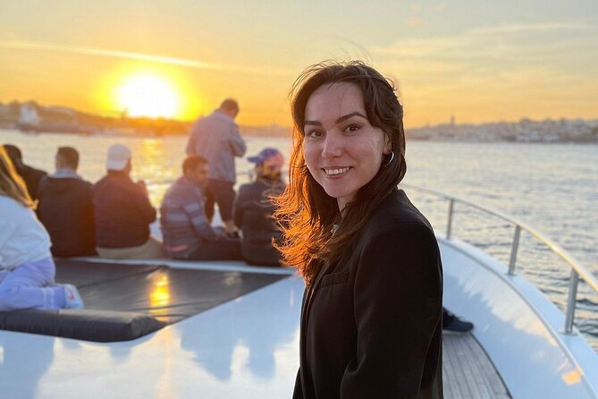 Dolmabahçe Palace Tour with Guide and Luxury Yacht Sunset Cruises - Start at Dolmabahçe Clock Tower, then get your bearings fast