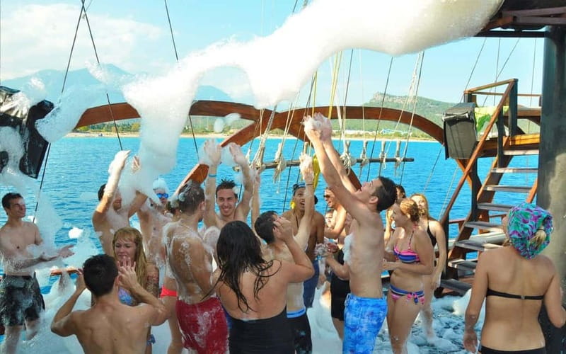 Dolphin Island Boat Trip with Swimming & Lunch - Key Points You’ll Care About
