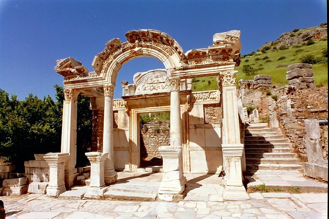 Easy Ephesus Shore Excursion – 4 Hours For Cruise Guest - Selçuk Between Ruins: Why the Small Town Fit Matters