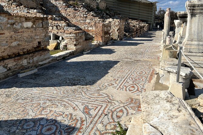Ephesus and Virgin Mary Tour with Skip the Line, Lunch incl. - Between the big stops: Pigeon Castle, Selcuk center, and Kusadasi seaside