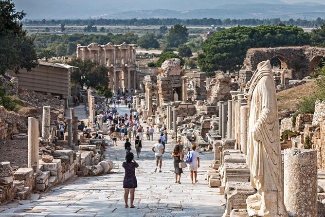 Ephesus Classic Full Day Tour From Kusadasi & Selcuk Hotels - The Small-Group Difference: Up to 14 (and English Guides Who Keep It Moving)