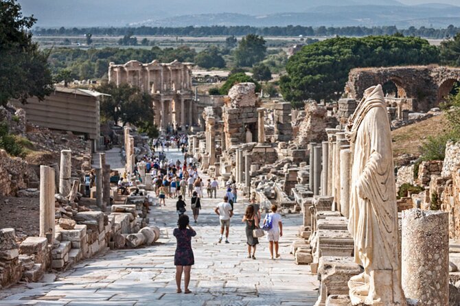 Ephesus Guided Tour From Izmir With Lunch & Hotel Transfer - Ephesus Museum stop: where to focus in the first two hours