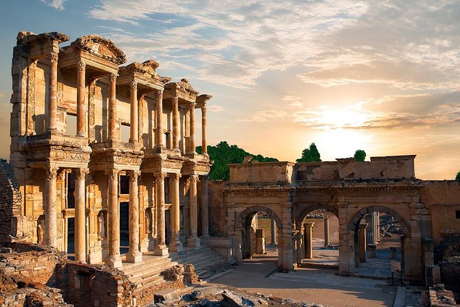 Ephesus Tour from Izmir Airport - Ephesus Experience Museum: The tech stop that makes the ruins easier