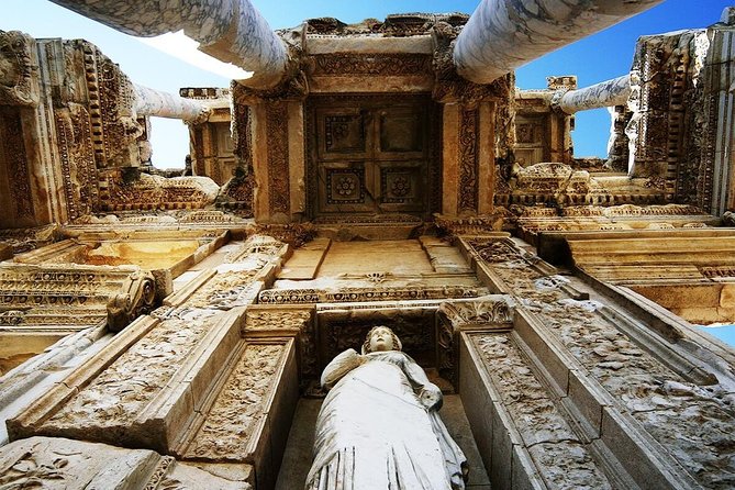 Ephesus Tour From Kusadasi Cruise Port - Kuşadası Castle: A Free Stop That Sets the Mood