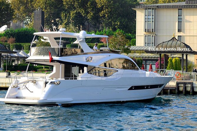Exclusive Bosphorus Cruise - Luxury Yacht Experience in Istanbul - Moving to Asia: Anadoluhisarı and the Asian Side Contrast