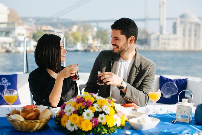 Exclusive Bosphorus Cruise - Luxury Yacht Experience in Istanbul - Meeting at Arnavutköy and Getting Comfortable on Board