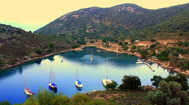 Fethiye: 12 Islands Boat Tour with Lunch and Transfer Option - Flat Island, Dockyard Island, and Göcek: More Swims, Different Views