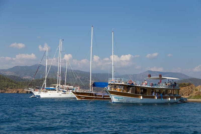 Fethiye: Island Sailing Trip with Lunch and Hotel Pickup - Comfort Aboard: Space, Shade, Toilets, and Life Jackets